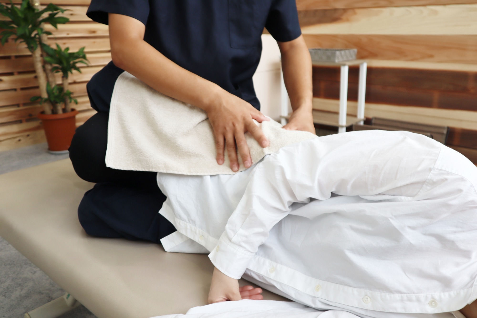 久留米市御井町すだち整骨院腰の整体の施術